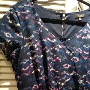 Short sleeve blue patterned dress